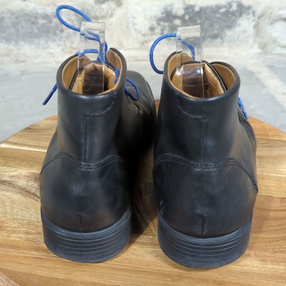 COLLECTION by Clark's Chelsea Ankle Boots Black Leather Men's Size 10 Blue Laces - Picture 6 of 12